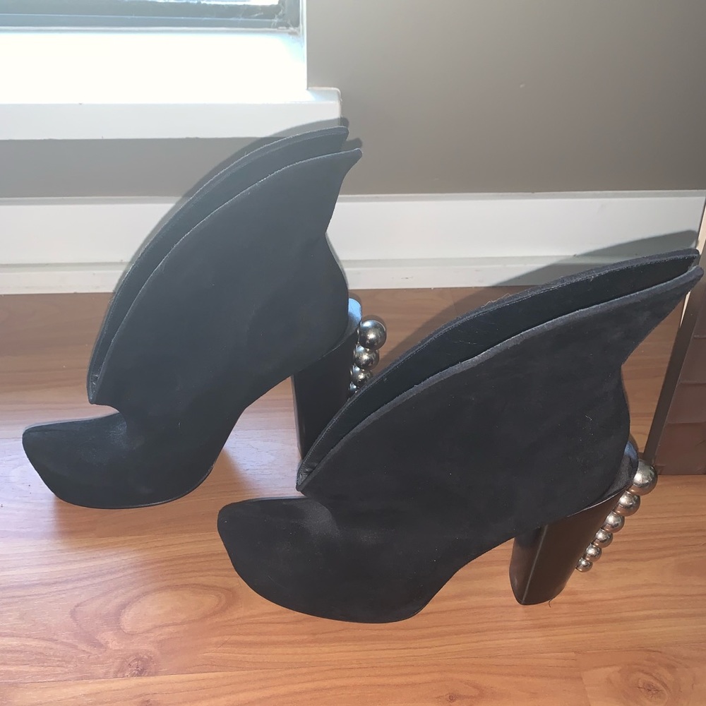 Marc Jacobs vintage never worn booties - size 8.5